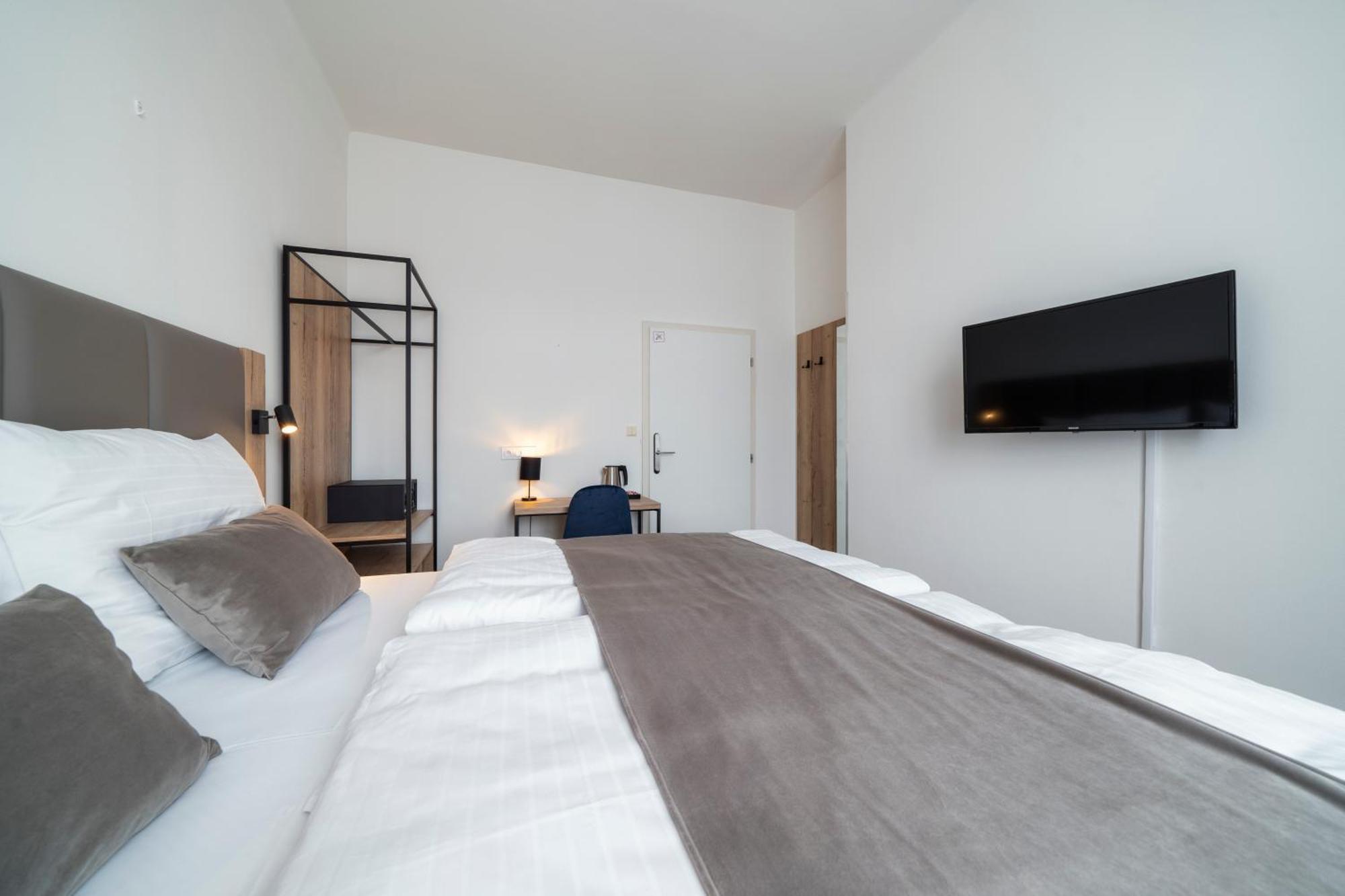 Leon Hotel 3*